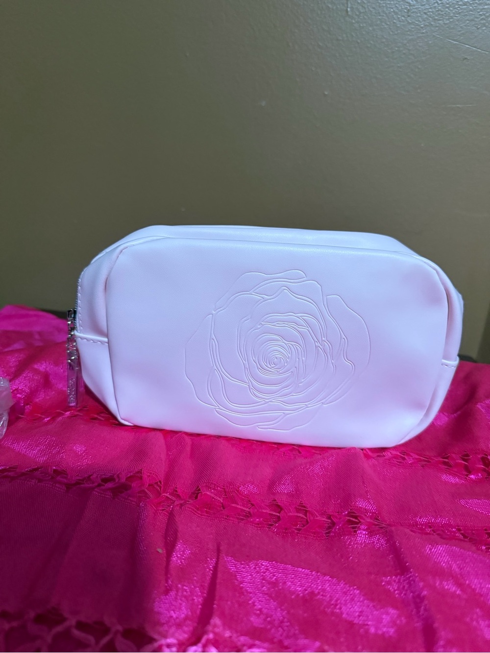 Women's Pink  Embossed Cosmetic Pouch Lancôme Tonique  confort creme mousse new